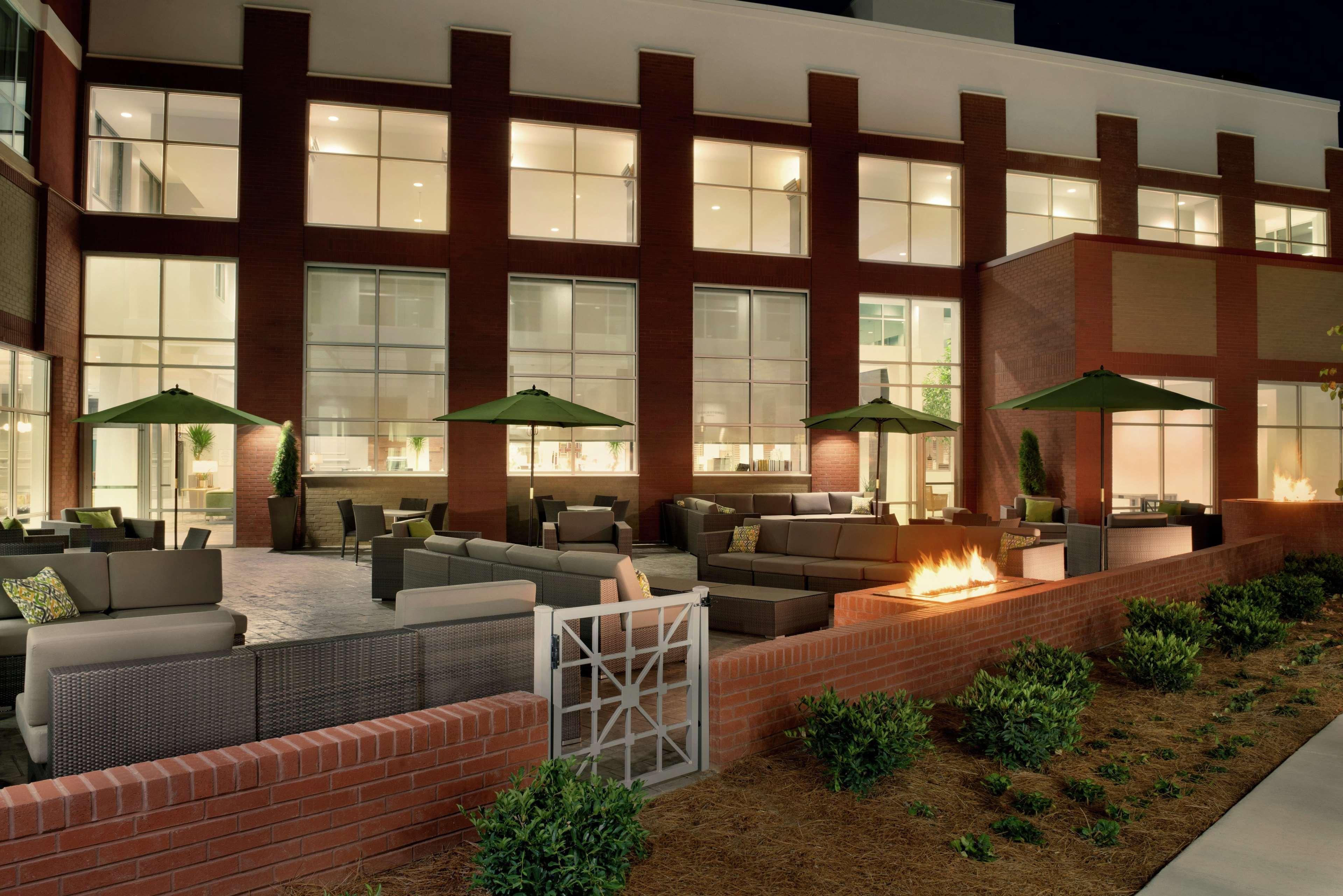 Embassy Suites Charlotte/Ayrsley Exteriör bild