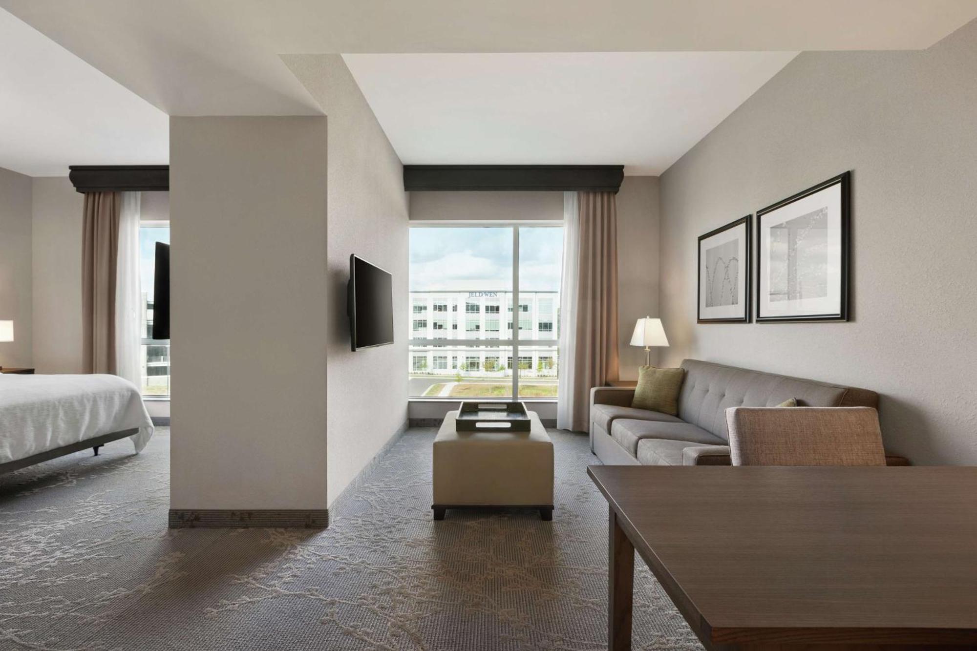 Embassy Suites Charlotte/Ayrsley Exteriör bild